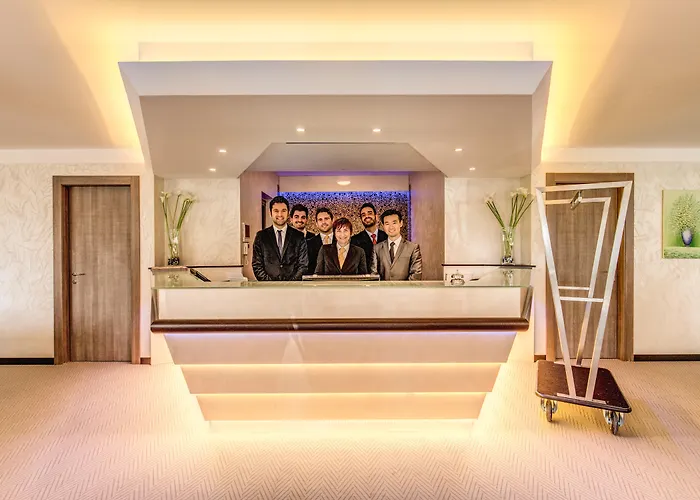Otel Warmthotel 4*
