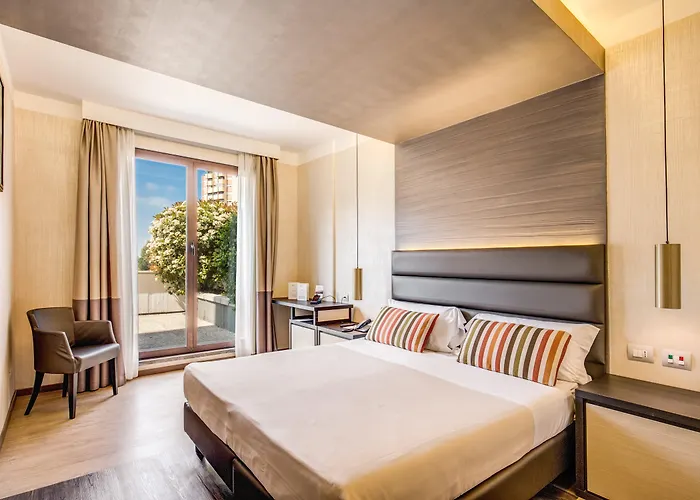 Warmthotel Otel Roma