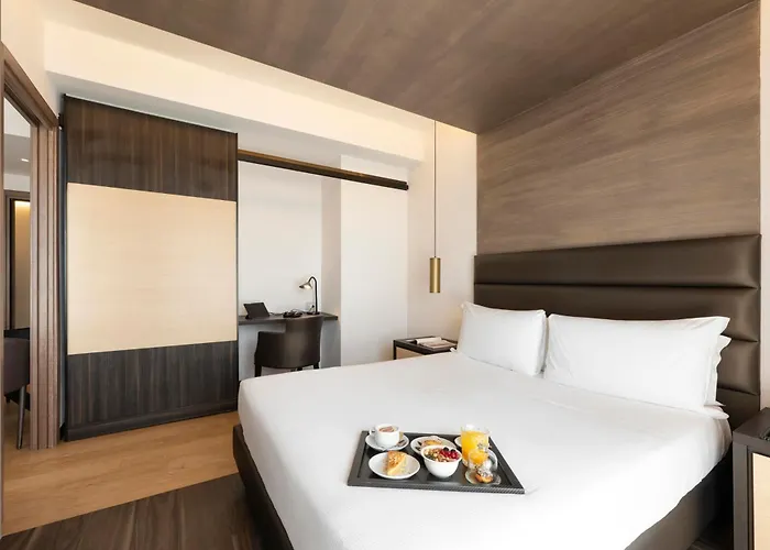 Warmthotel Otel Roma