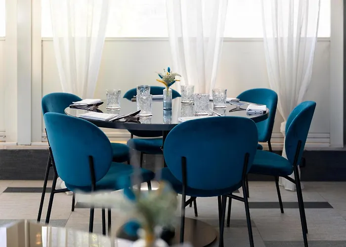 Ξενοδοχείο Warmthotel 4*