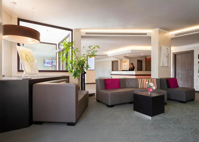 Otel Warmthotel 4*